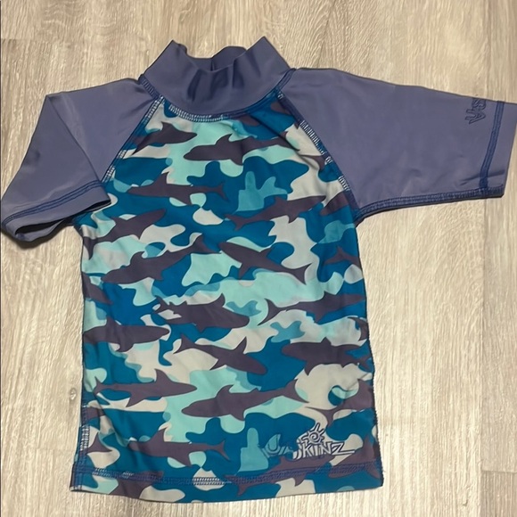 Kids Blue Camo Rash Guard - Picture 1 of 1